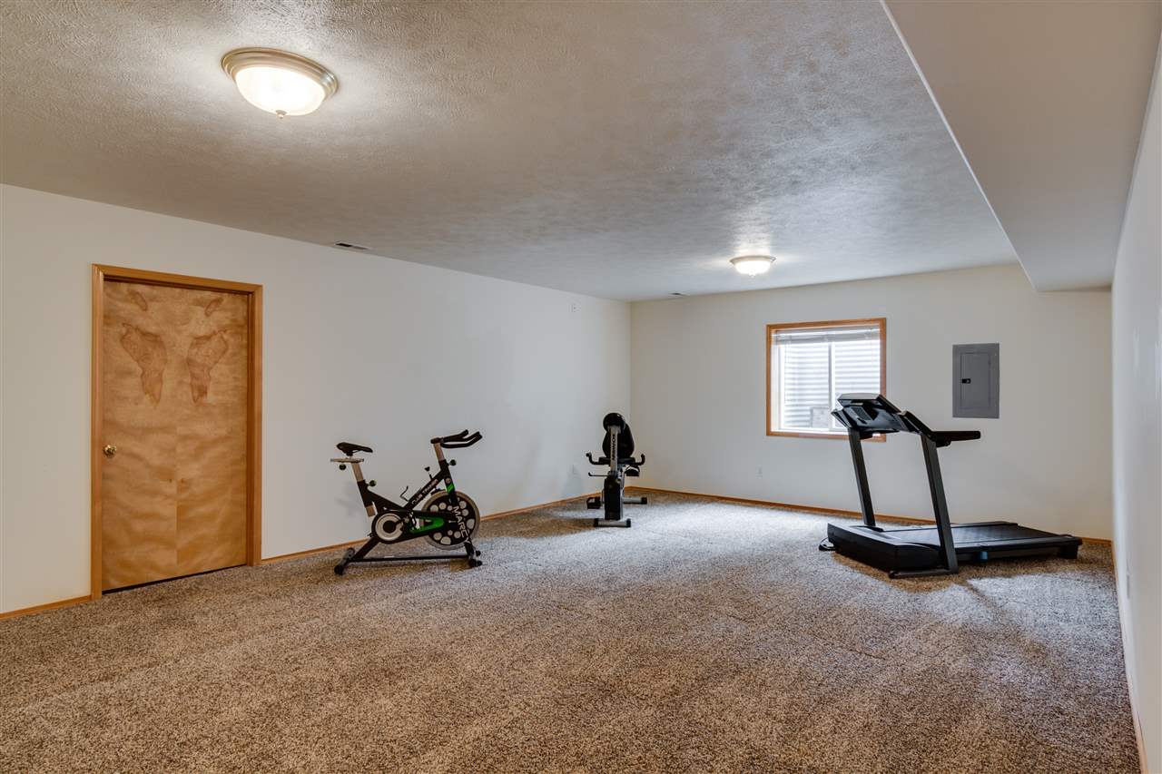 5404 East Big Rock Road Spokane, WA 99223 - Photo 14 of 20 Gallery Image 14