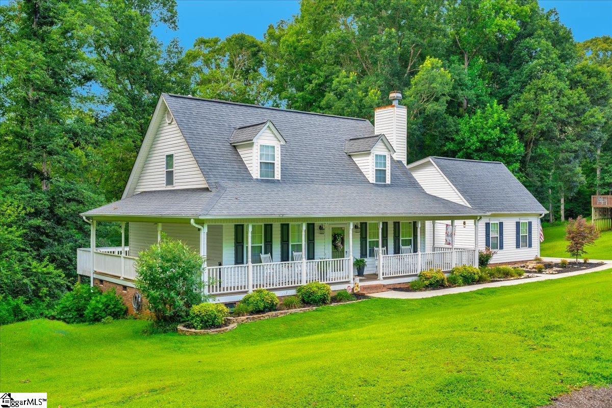 421 Rochester Road Easley, SC 29640 - Photo 2 of 27