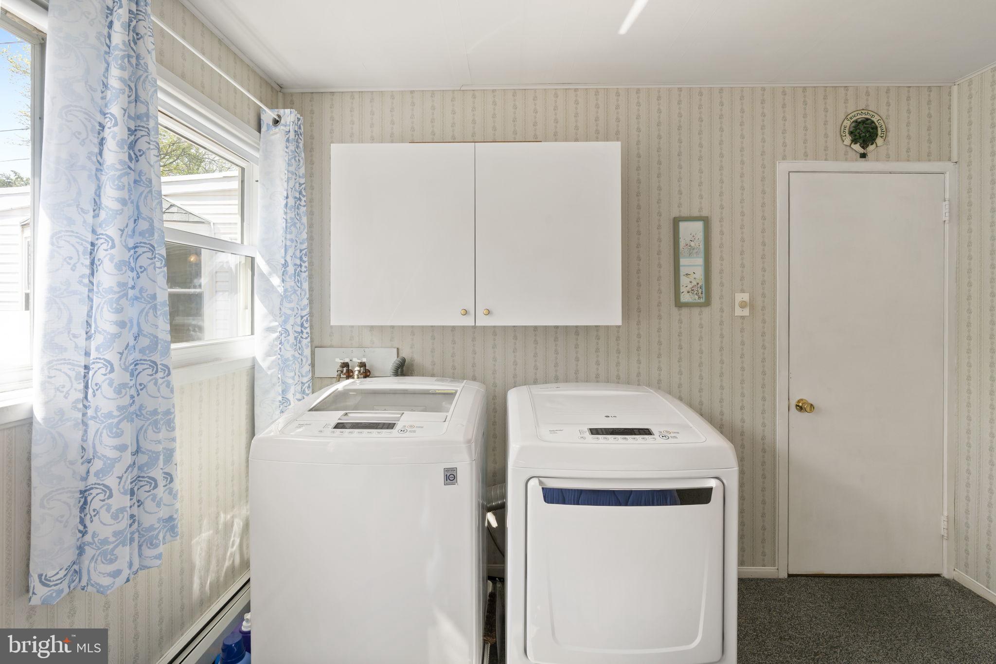 2940 Stoney Creek Road Norristown, PA 19401 - Photo 29 of 43 a utility room with dryer and washer