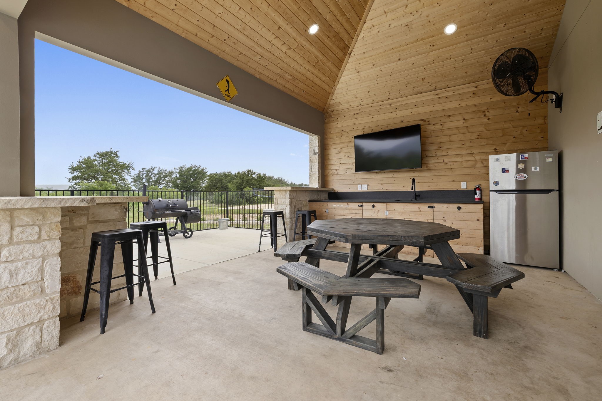 1463 Mountain Valley Road Concan, TX 78838 - Photo 29 of 43 Gallery Image 29