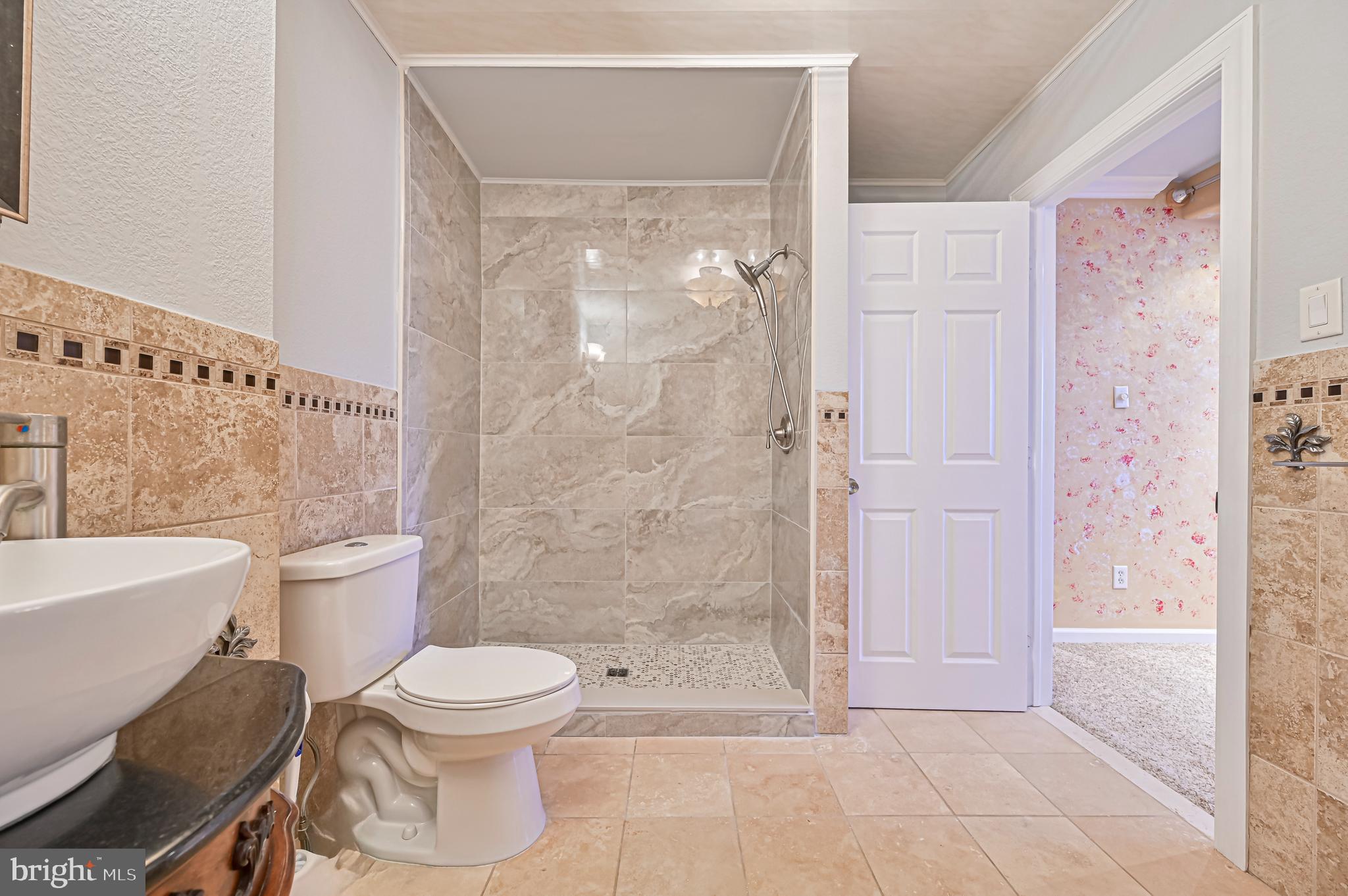 1964 East Oak Road, Unit J4 Vineland, NJ 08361 - Photo 23 of 34 2nd Floor Full Bath