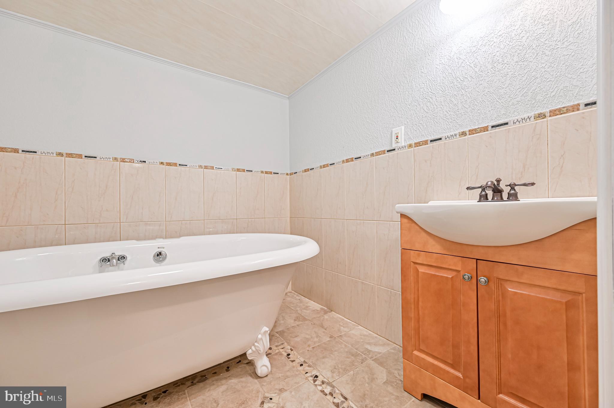 1964 East Oak Road, Unit J4 Vineland, NJ 08361 - Photo 29 of 34 Lower Level Bathroom