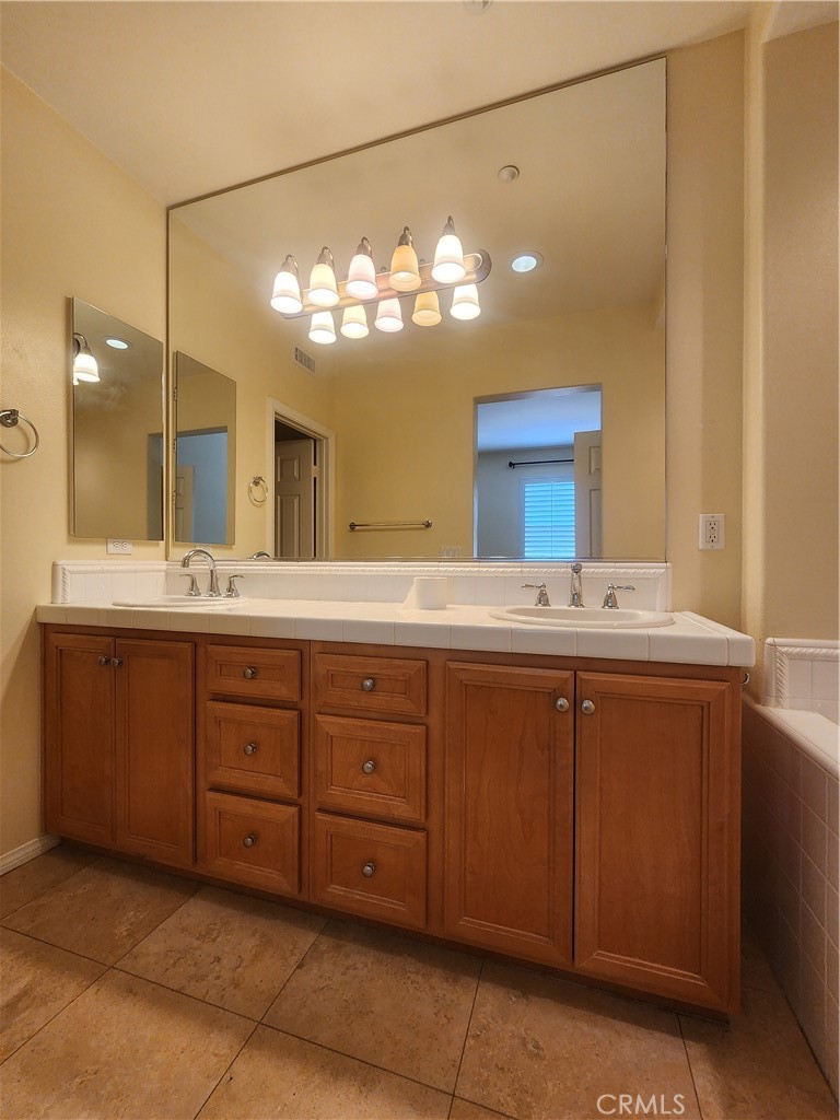 107 Roadrunner Irvine, CA 92603 - Photo 8 of 17