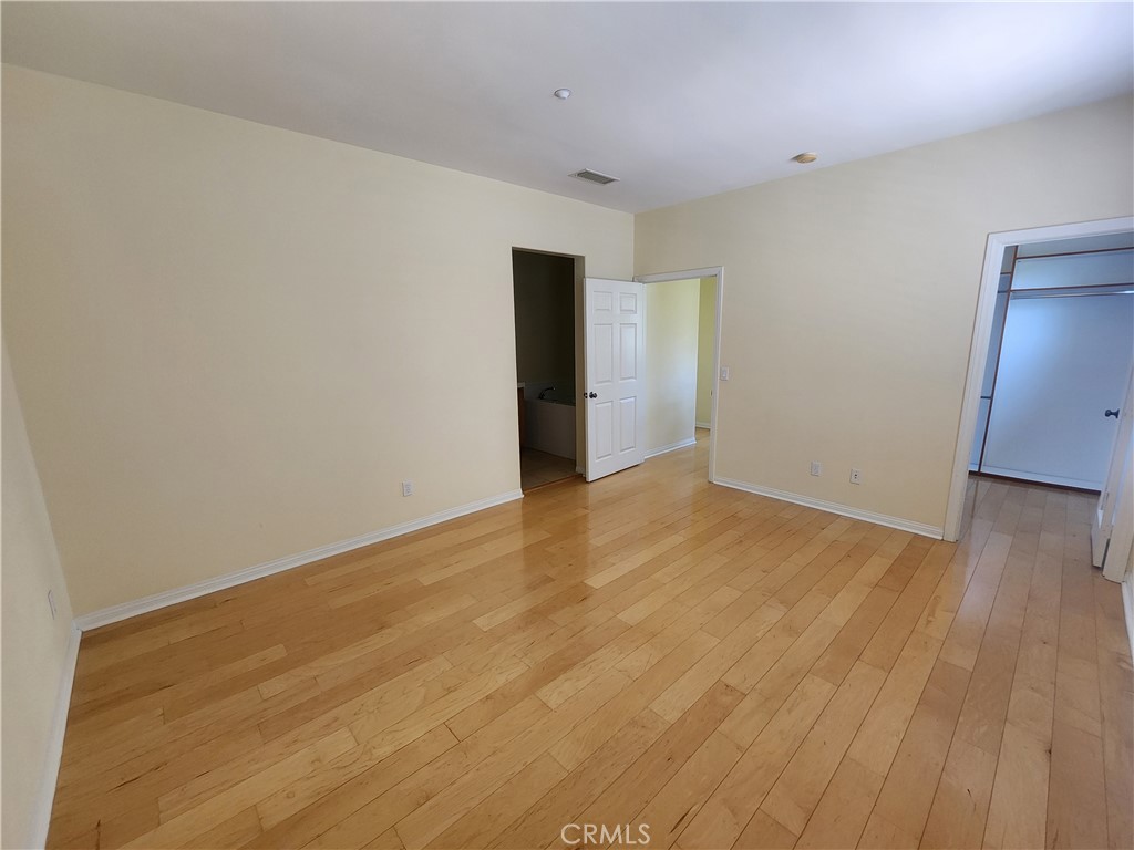 107 Roadrunner Irvine, CA 92603 - Photo 10 of 17