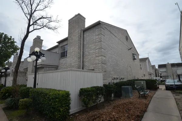 $157,000 | 3800 Tanglewilde Street, Unit 109, Houston, TX 77063