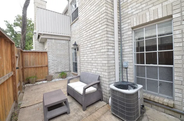 $157,000 | 3800 Tanglewilde Street, Unit 109, Houston, TX 77063