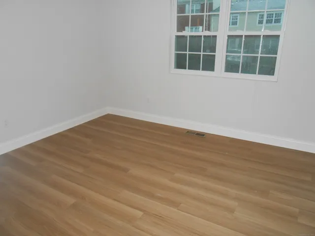 $2,295 | 50 Greenhouse Road, Unit 42B, Bridgeport, CT 06606