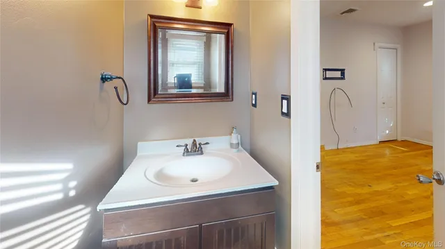 $749,998 | 8 Pleasant Avenue, Farmingdale, NY 11735