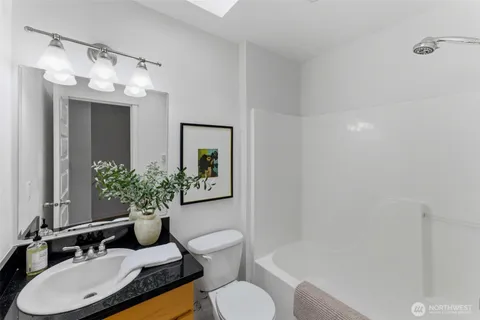 $319,950 | 2611 6th Avenue, Unit A, Tacoma, WA 98406