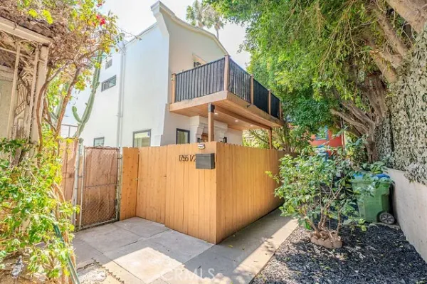 $849,000 | 1755 North Western Avenue, Los Angeles, CA 90027