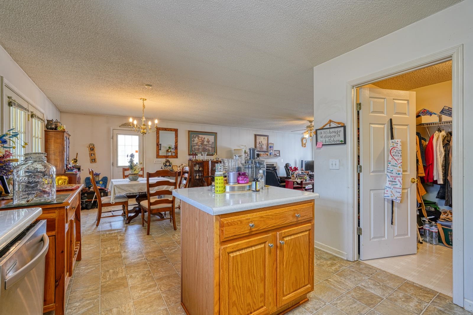 750 Goodjoin Road Campobello, SC 29322 - Photo 10 of 48