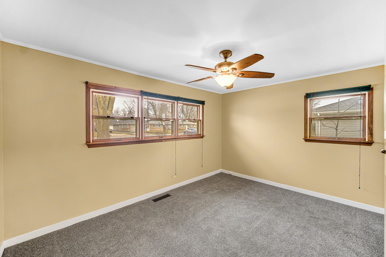 269 Blackhawk Drive Park Forest, IL 60466 - Photo 16 of 21 a view of a room with a large window
