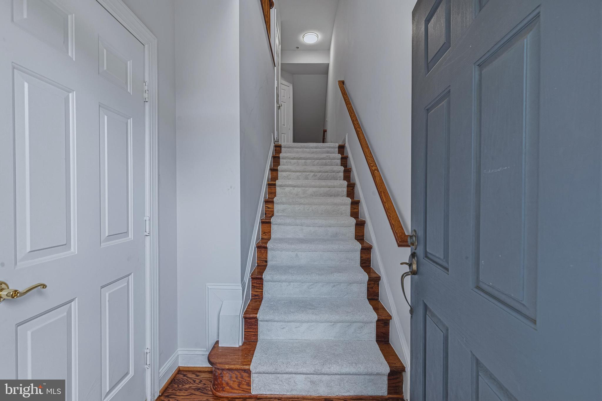 4138 Timber Log Way Fairfax, VA 22030 - Photo 3 of 50