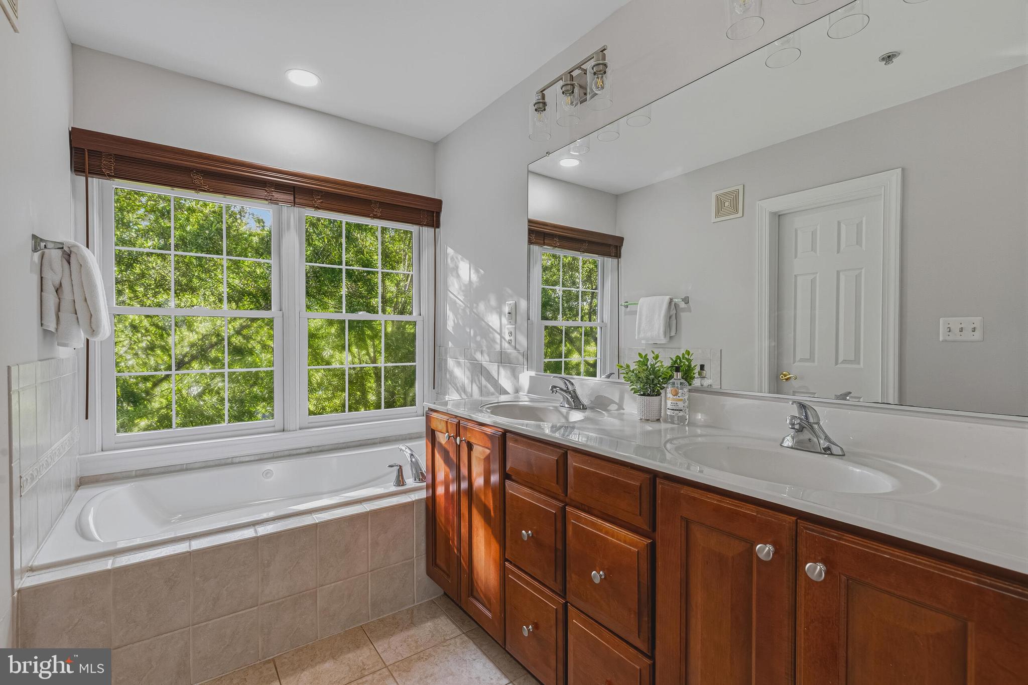 4138 Timber Log Way Fairfax, VA 22030 - Photo 41 of 50