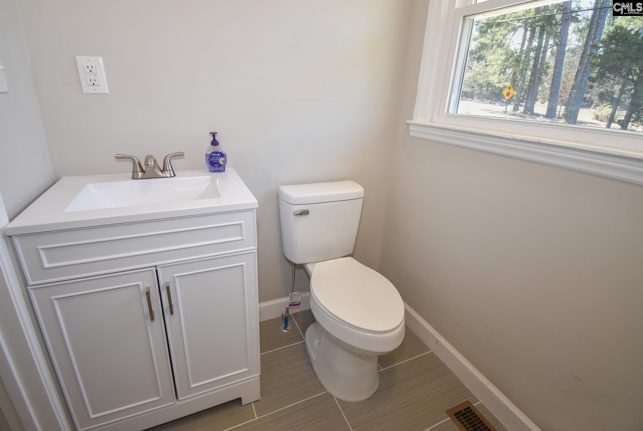 5400 Pinestraw Road Columbia, SC 29206 - Photo 10 of 39