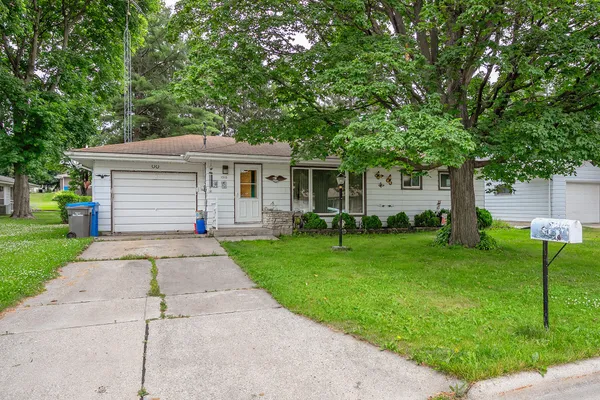 $264,900 | 1515 Sandy Lane, Watertown, WI 53098
