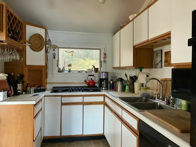 $850,000 | 32 Taunton Keep, Hancock, ME 04640