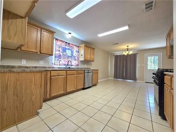 $2,300 | 1045 Claire Drive, Slidell, LA 70461