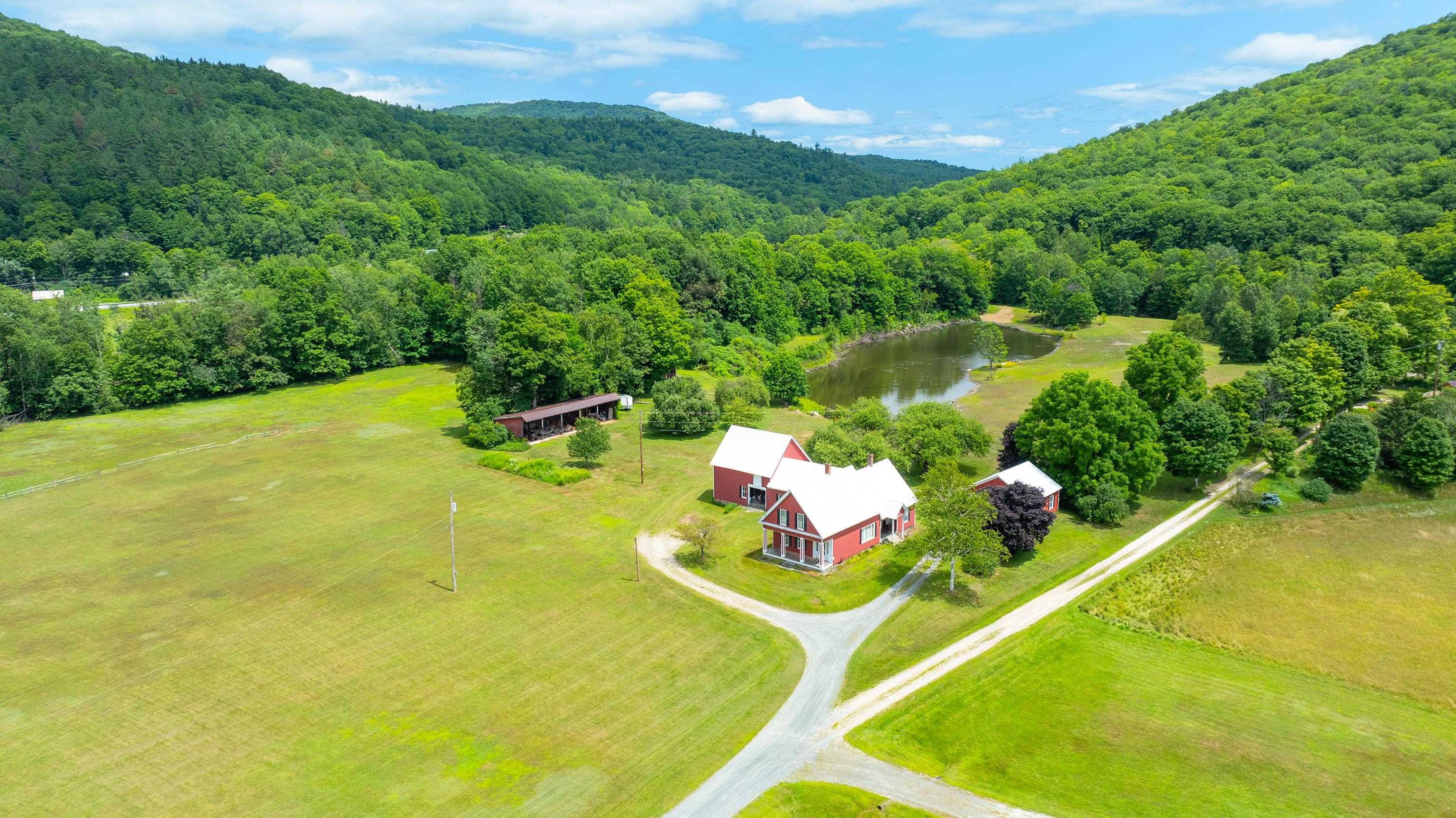 61 Putnam Road Bridgewater, VT 05035 - Photo 3 of 34