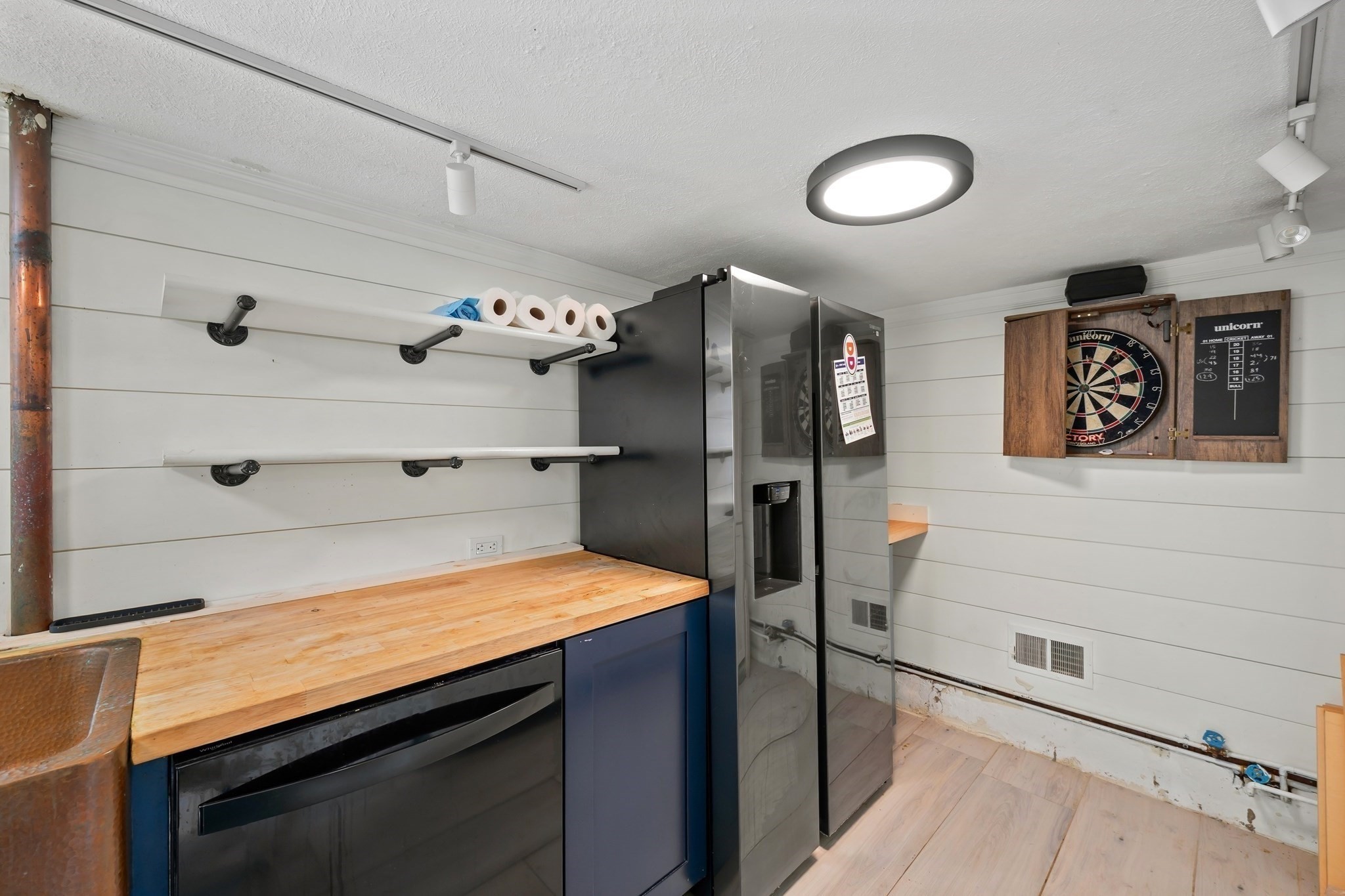 2 Border Road Natick, MA 01760 - Photo 20 of 41 Gallery Image 20