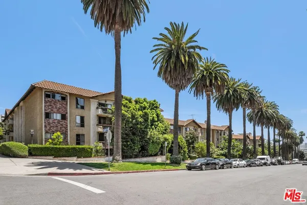 $2,700 | 1750 Camino Palmero Street, Unit 542, Los Angeles, CA 90046