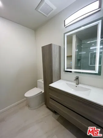 $2,700 | 1750 Camino Palmero Street, Unit 542, Los Angeles, CA 90046
