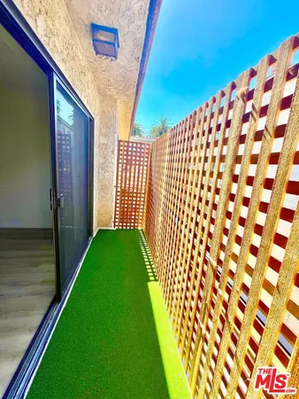 $2,700 | 1750 Camino Palmero Street, Unit 542, Los Angeles, CA 90046