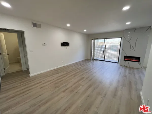 $2,700 | 1750 Camino Palmero Street, Unit 542, Los Angeles, CA 90046