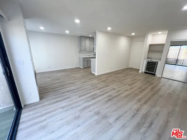 $2,700 | 1750 Camino Palmero Street, Unit 542, Los Angeles, CA 90046