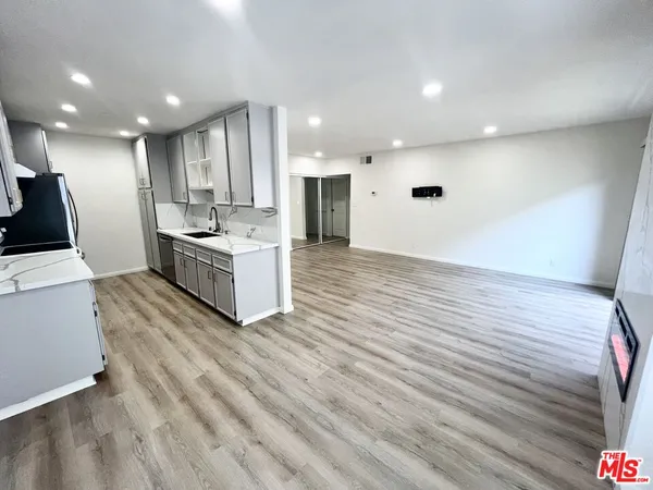 $2,700 | 1750 Camino Palmero Street, Unit 542, Los Angeles, CA 90046
