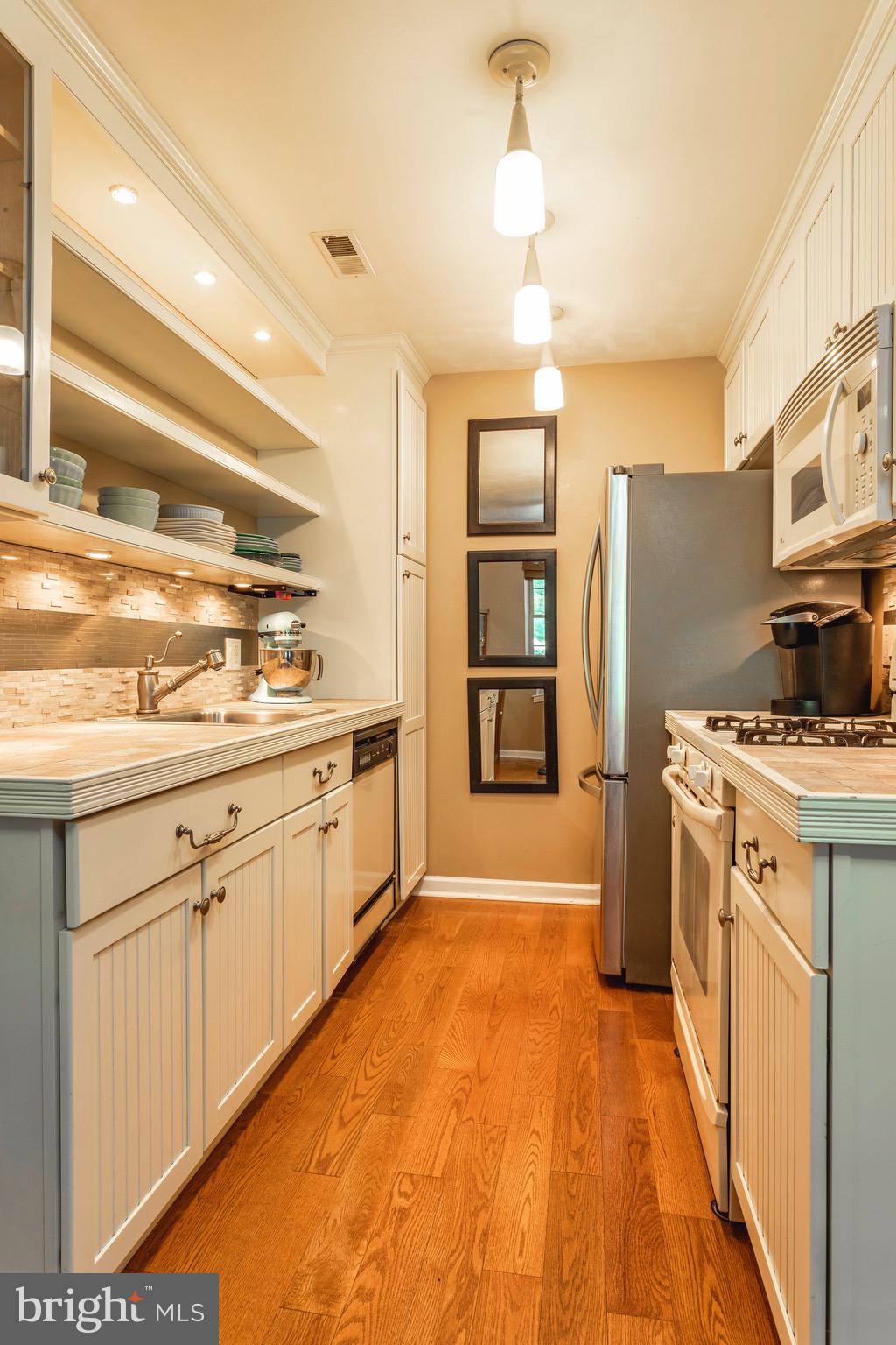 109 Tavistock Road Cherry Hill, NJ 08034 - Photo 10 of 26