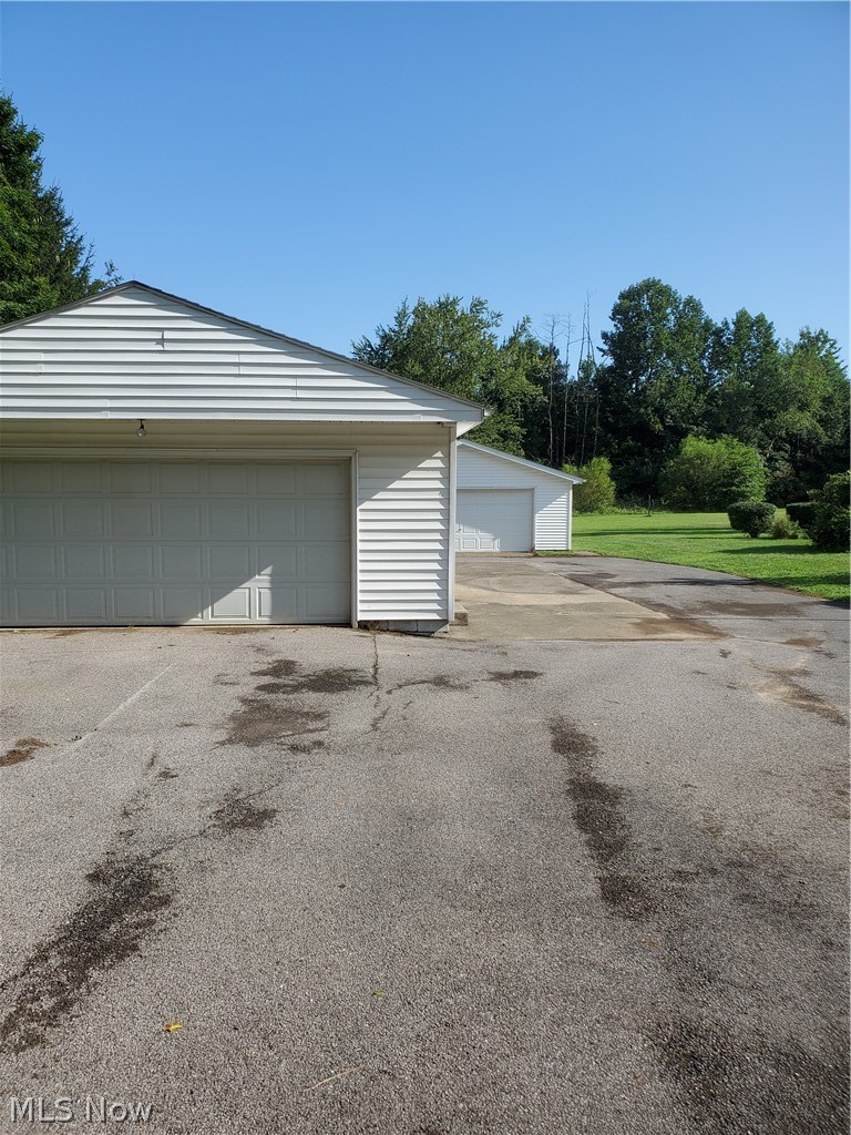 7435 Chapel Road Madison, OH 44057 - Photo 11 of 16
