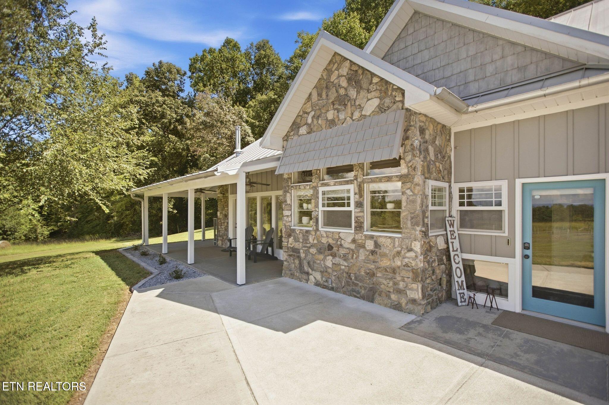 1120 Butterfly Cv Trail Decatur, TN 37322 - Photo 5 of 42 1120 Butterfly Cove Trail-4