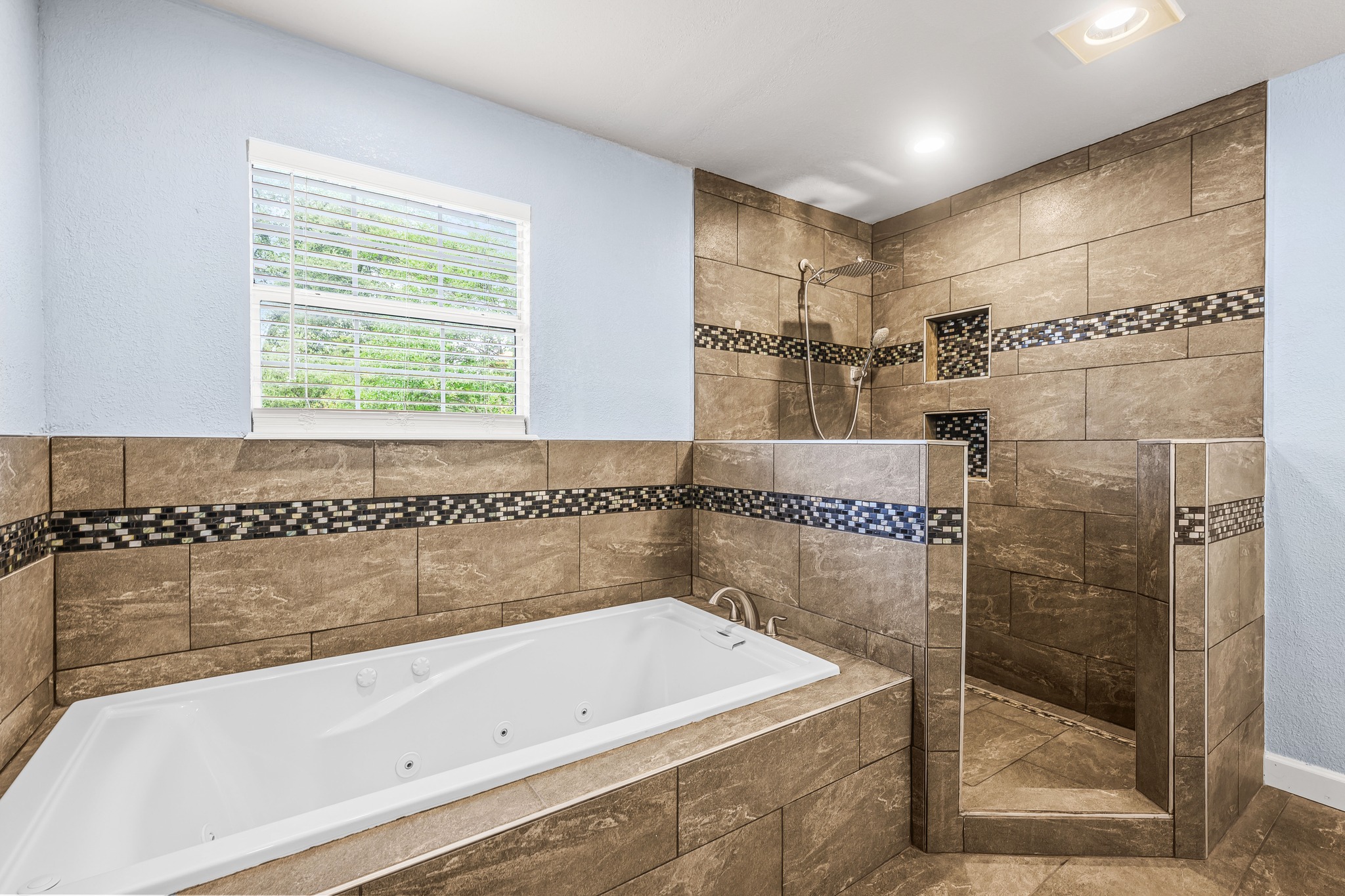 2110 Spring Valley Drive Dripping Springs, TX 78620 - Photo 30 of 40
