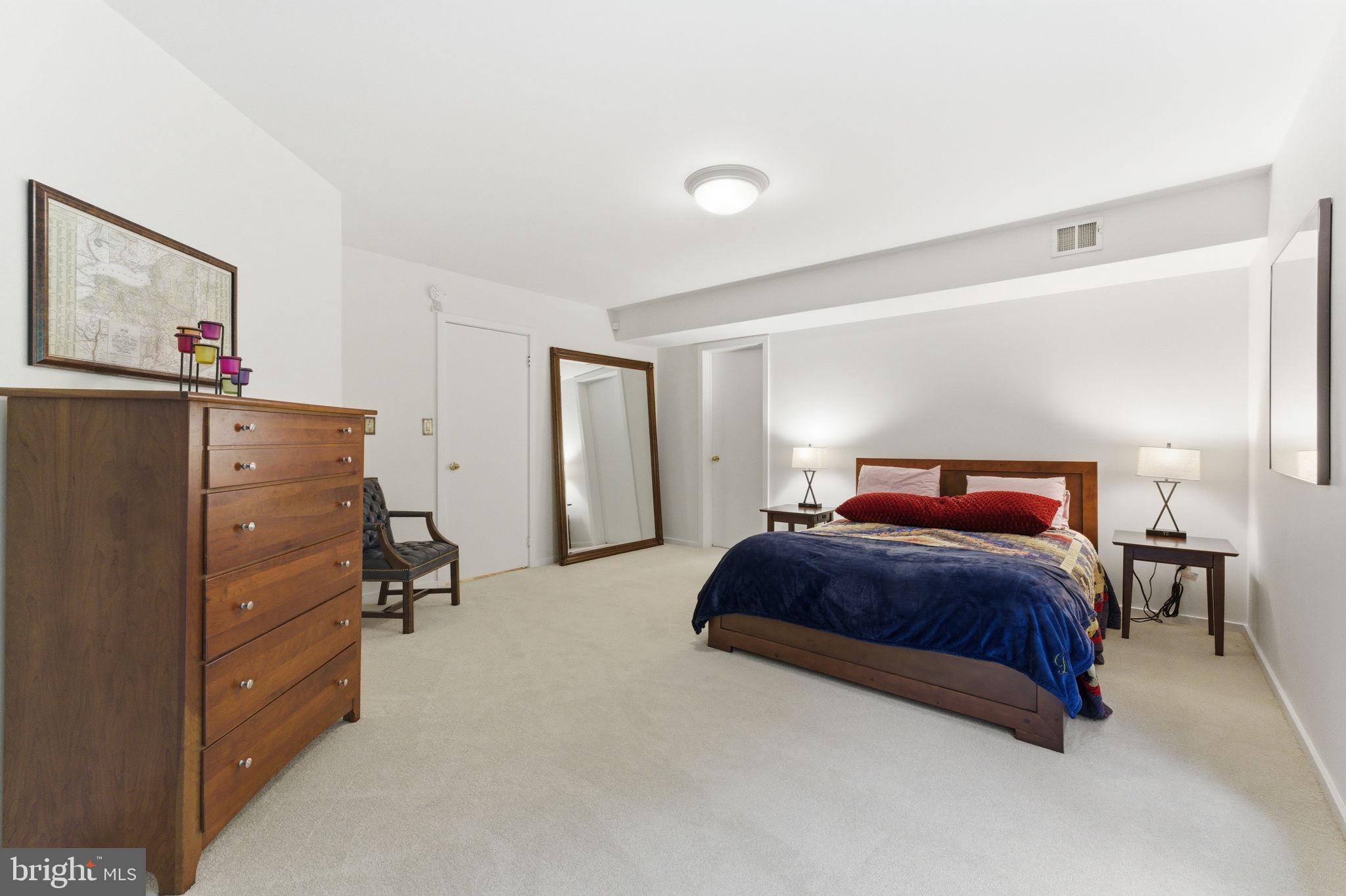 1608 Woodstock Lane Reston, VA 20194 - Photo 36 of 76