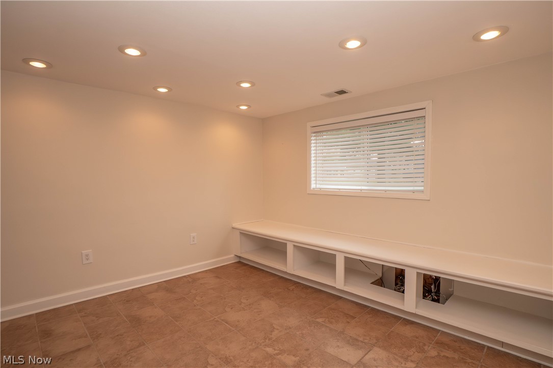 1423 Copley Meadows Drive Akron, OH 44321 - Photo 22 of 31 Rec Room