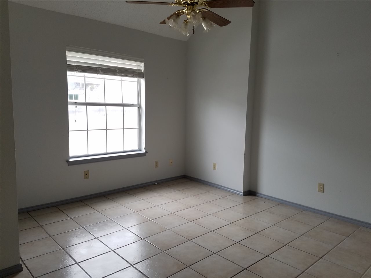 8911 McPherson Road, Unit 4B Laredo, TX 78045 - Photo 10 of 12 Gallery Image 10
