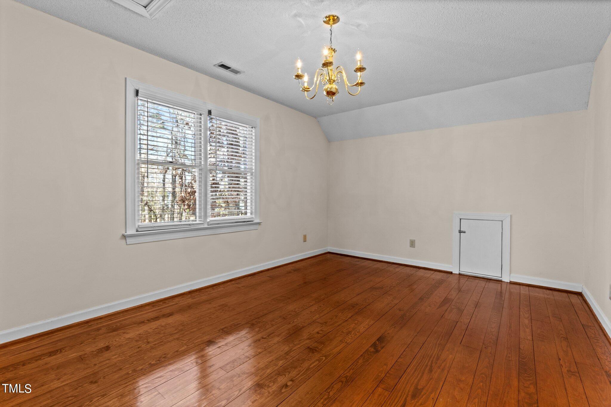 7132 Sandringham Drive Raleigh, NC 27613 - Photo 22 of 35 28-web-or-mls-8Y3A0719