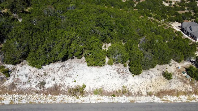 a view of a dry yard