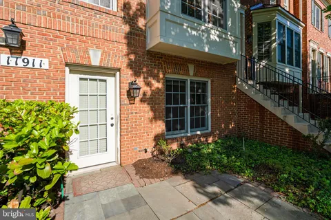 $939,000 | 11911 Kings Bridge Way, Unit 54, Rockville, MD 20852