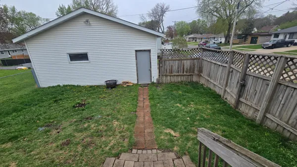 $169,900 | 1302 West Clark Street, Albert Lea, MN 56007