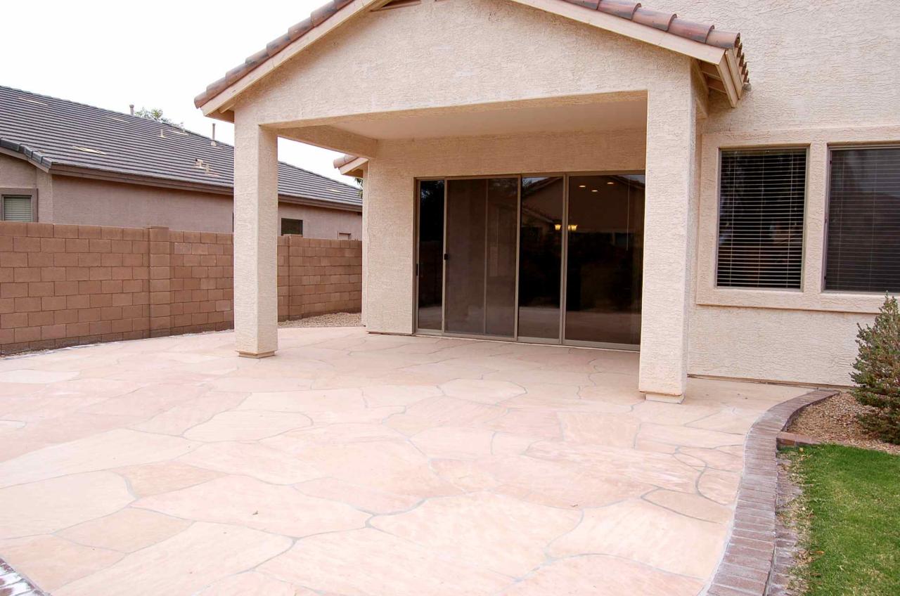 43279 Venture Road Maricopa, AZ 85138 - Photo 8 of 10 patio
