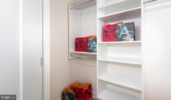 $2,176 | 4710 Elm Street, Unit 0BW0902, Bethesda, MD 20814