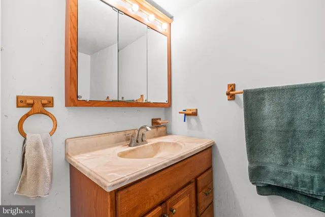 $285,000 | 10390 May Wind Court, Columbia, MD 21044