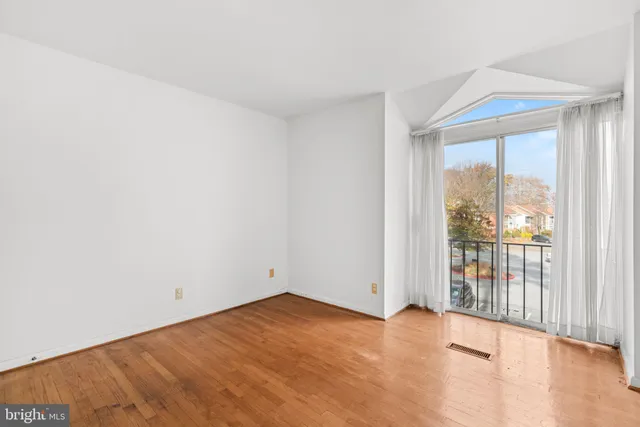 $285,000 | 10390 May Wind Court, Columbia, MD 21044