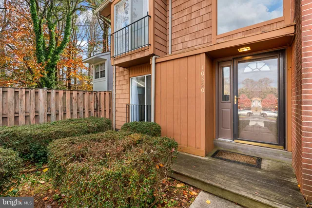 $285,000 | 10390 May Wind Court, Columbia, MD 21044