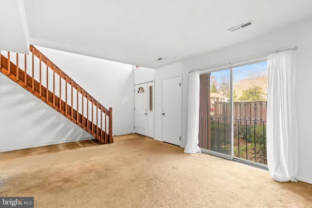 $285,000 | 10390 May Wind Court, Columbia, MD 21044