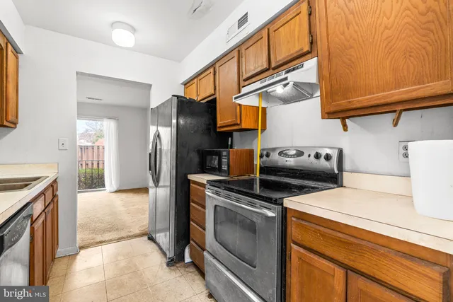 $285,000 | 10390 May Wind Court, Columbia, MD 21044