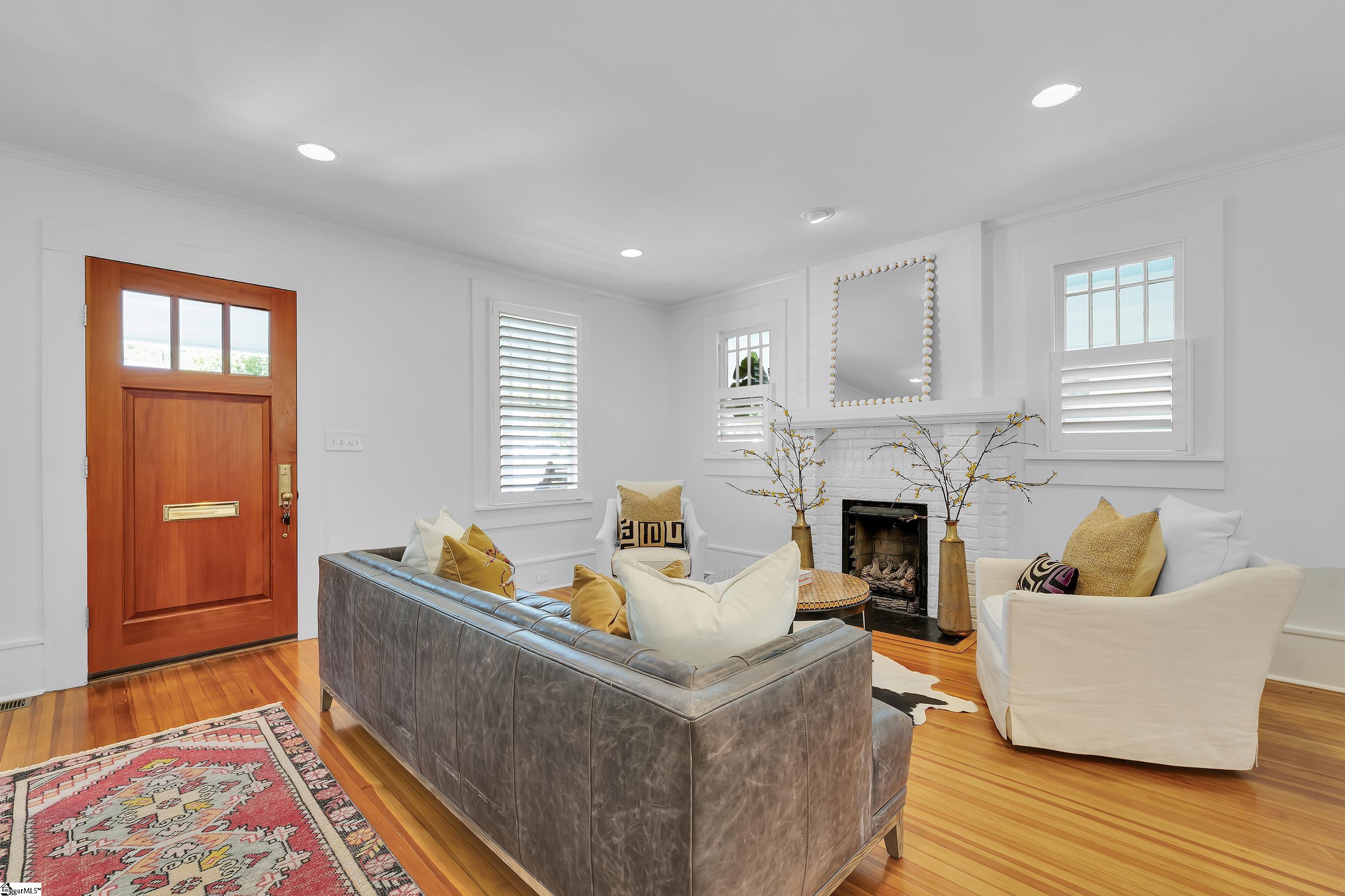 107 Grove Road Greenville, SC 29605 - Photo 8 of 50