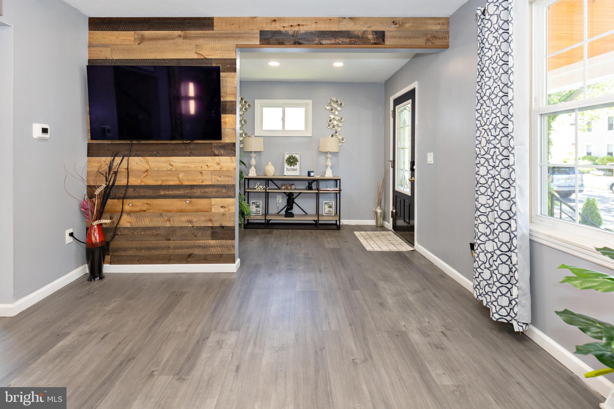 412 Horace Avenue Palmyra, NJ 08065 - Photo 3 of 24 a view of room with furniture and wooden floor
